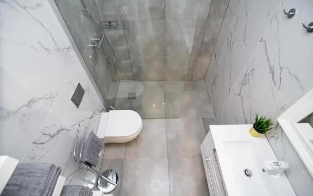 Owls Hill Apartment