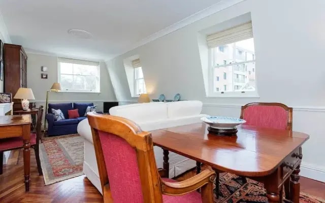 Veeve - Hyde Park Point