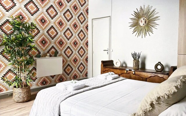 5498 - Le Marais - Best deal