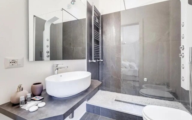 Monti Luxury
