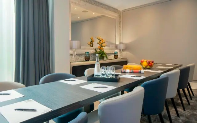Eccleston Square Hotel