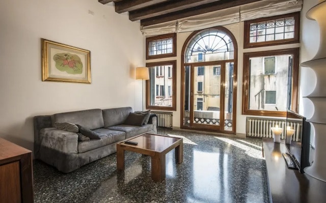 Santa Maria Formosa Apartments