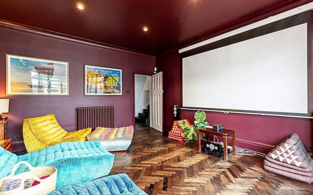 Stunning 5 Bed House in Willesden Green!