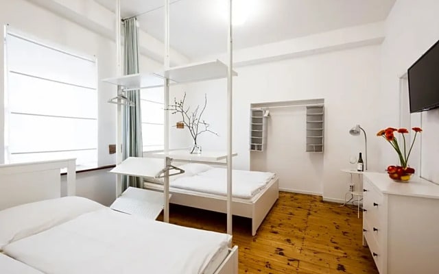 Guesthouse Slavia - apartmany s vinnym sklipkem