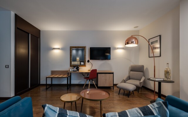 Crowne Plaza Madrid Airport by IHG