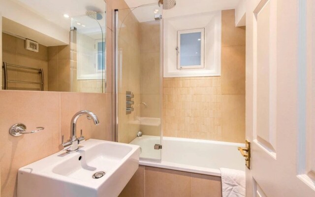 2-bed Flat in Paddington Near Hyde Park