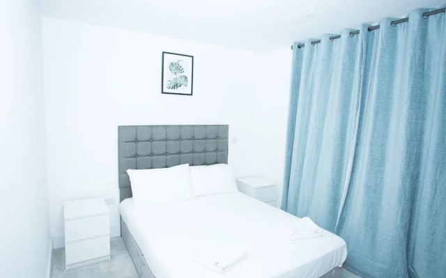 Highview 2-bed Apartment in London