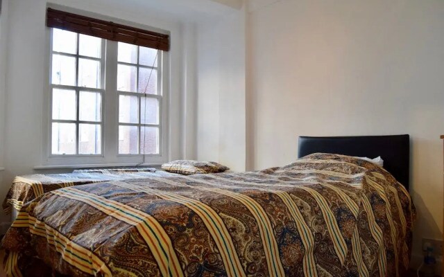 2 Bedroom Apartment Close To Hyde Park