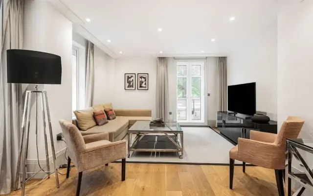 Luxury Mayfair Flat on Park Lane Hyde Park Views