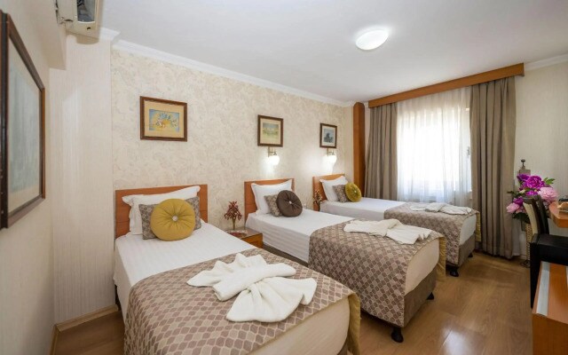 Grand Ons Hotel