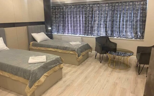 Meros Hotel