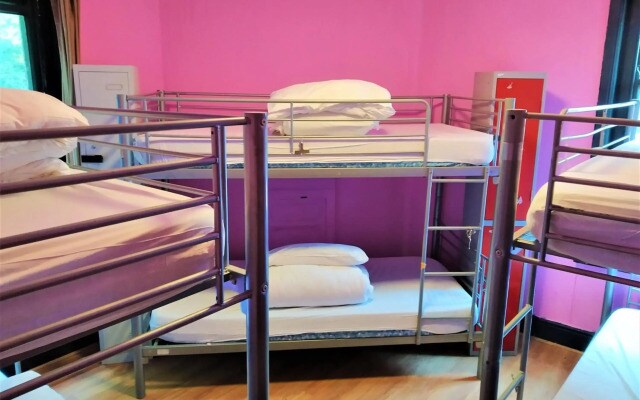 Phoenix Hostel