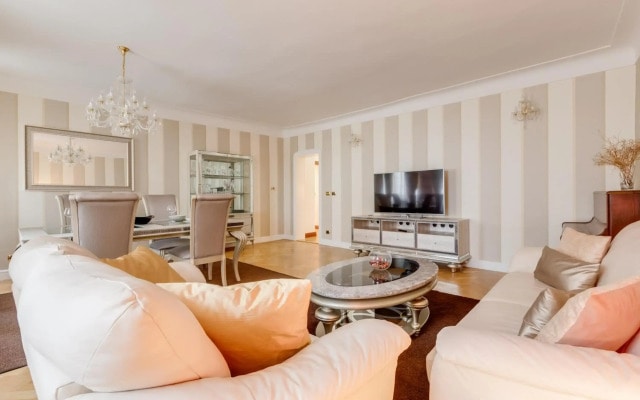 Charles Bridge Royal Apartment - Castle District