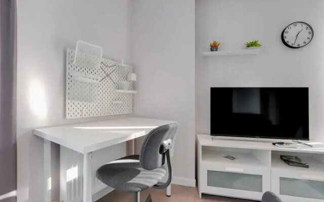 Central Flat Near Metrobus and Coast in Kadikoy