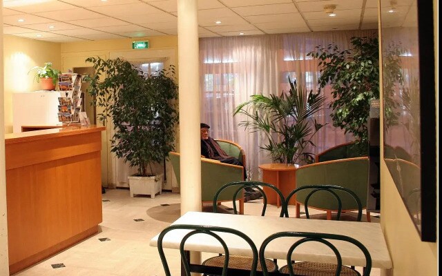 Pax Hotel