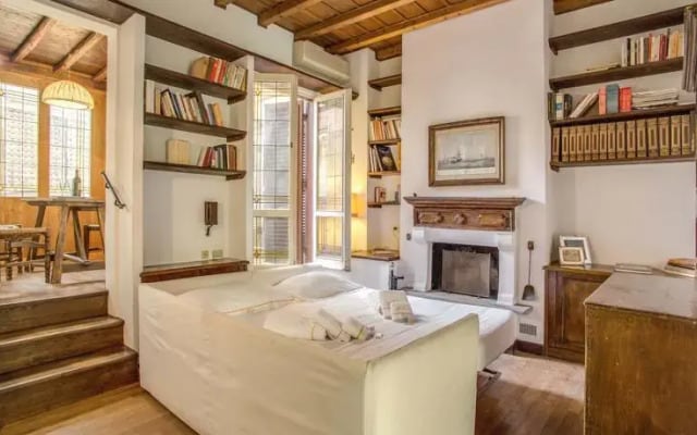 HI Spagna apartment Rome