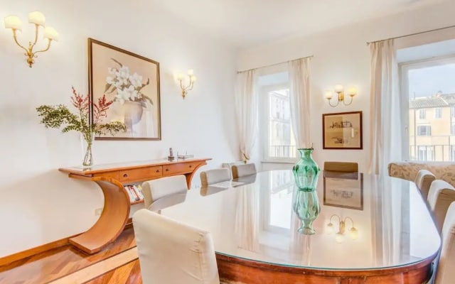 RSH Bernini Luxury Panoramic Apartment