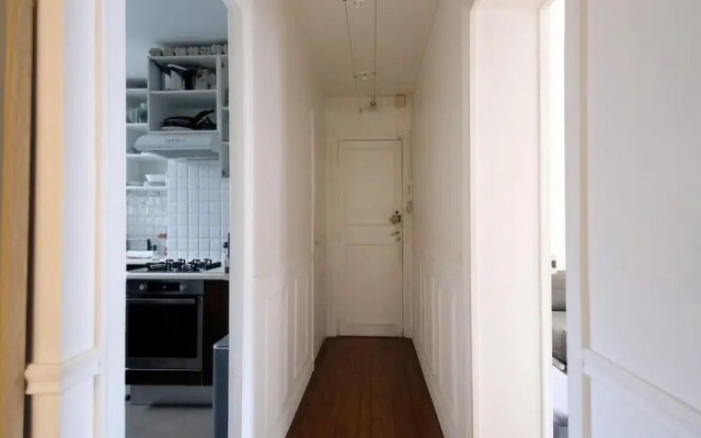Magnificent Apartment Near the Center of Paris