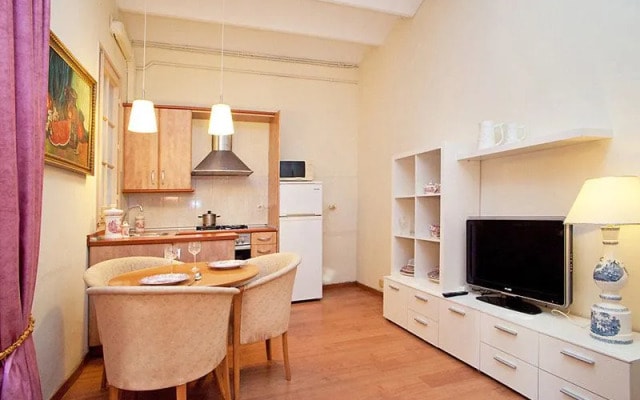 Gracia Torrijos - One Bedroom