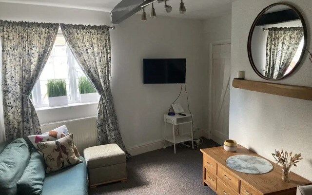 Ask 4 Discount, Best 3-bed House in Manchester