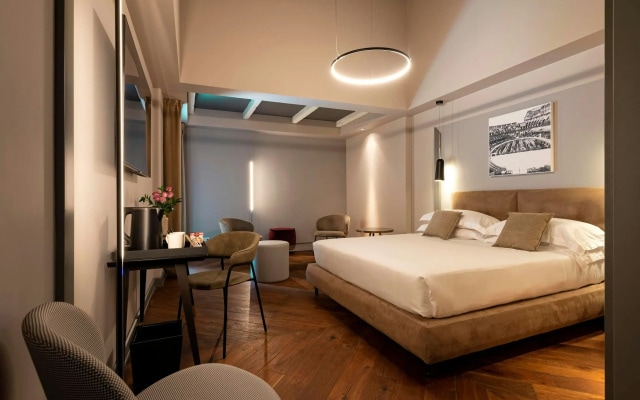 Loly Boutique Hotel