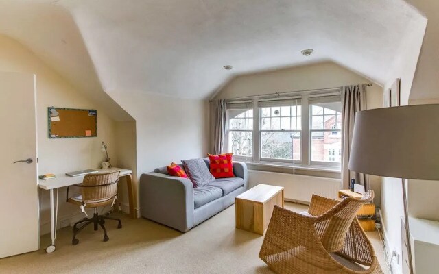 Lovely 1BR Home in North London