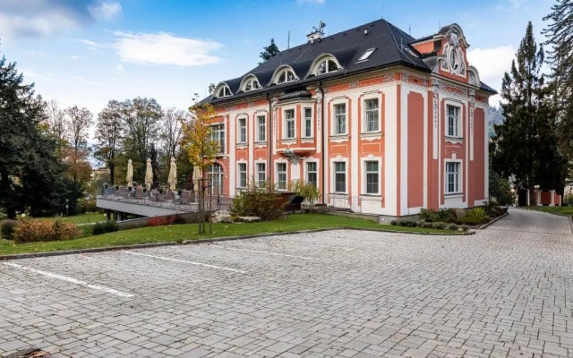 Wellness & Spa hotel Villa Regenhart