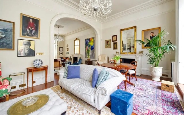 Grand 2 Bedroom Flat Kensington