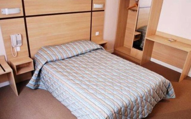Comfort Hotel Au Firmament Asnieres-sur-Seine
