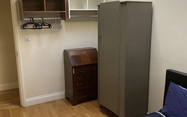 Spacious 3-bed Apartment in Central London