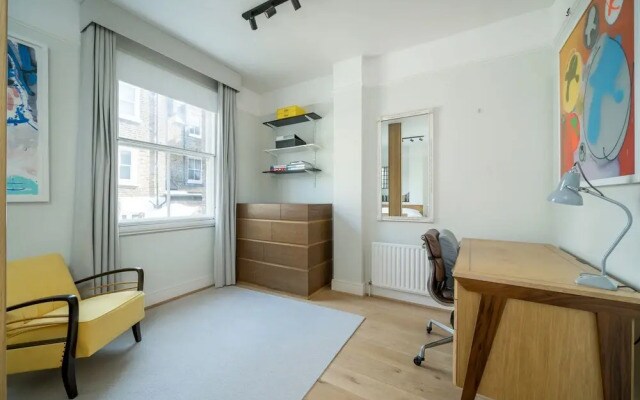 JOIVY Captivating 1-Bed Flat In Fulham