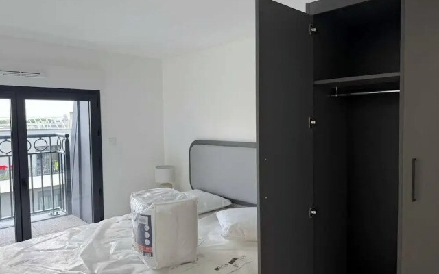 Charming Appt - 3bdr/8p - Near Paris & La Defense