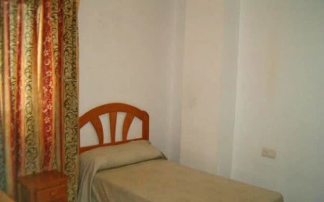 Malaga 100712 4 Bedroom Apartment By Mo Rentals