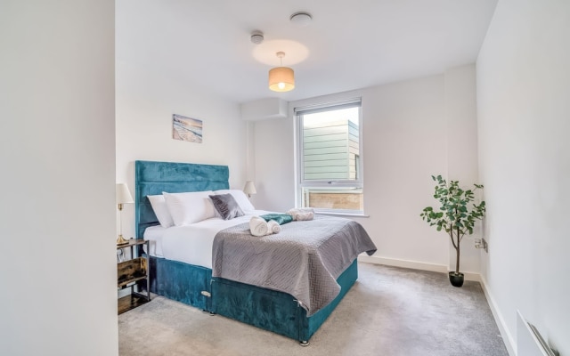 Apartment 422