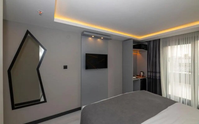 White Corner Hotel