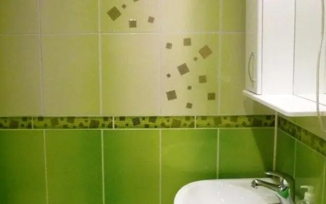 8 floor hostel