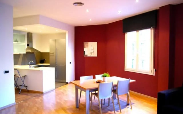 Places4stay Ramblas 2bd