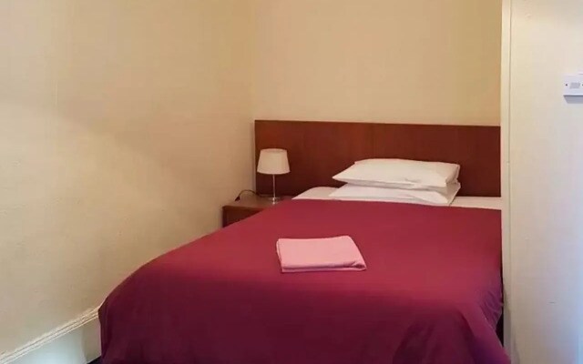 Avoca House Hotel