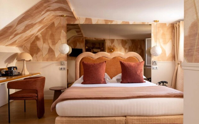 Dauphine Saint Germain Hotel