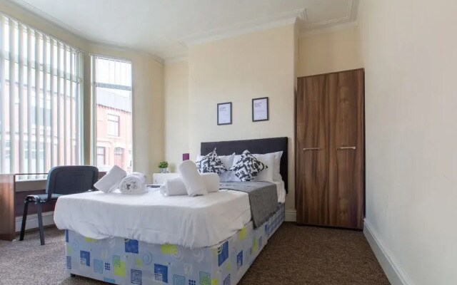 Charming 4-bed, Pet Friendly House in Liverpool