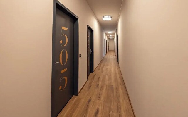 Residency NO7