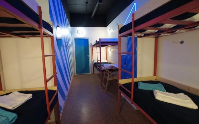 2X2, mini-hotel