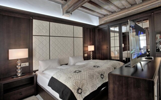 Hotel Grand