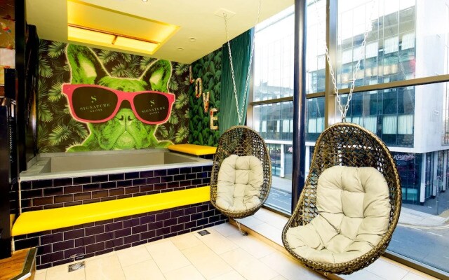 Signature Living at Shankly Hotel