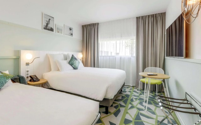 Отель Mercure Paris Orly Airport