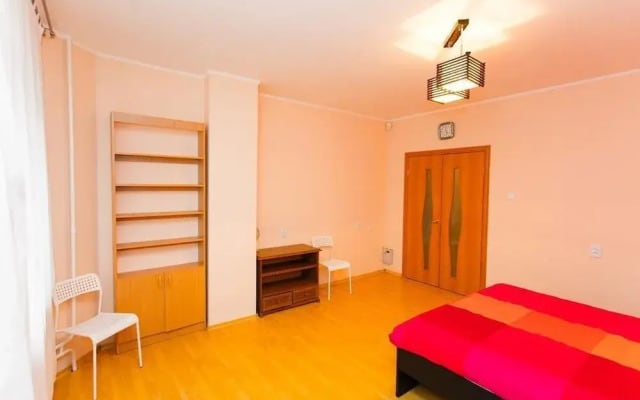 Like Hostel