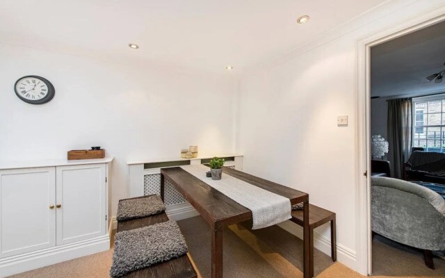 2 Bed Apartment, Notting Hill