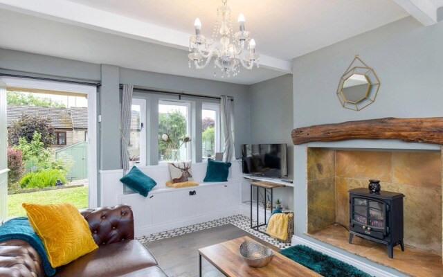 Mischa Cottage