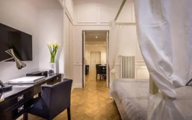 Old Town Apartment