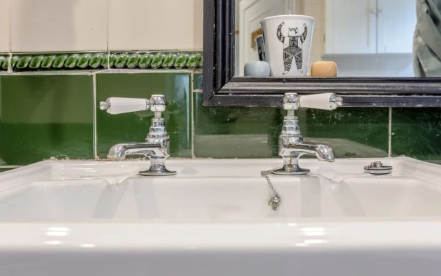 Charming 1 Bed Flat With Patio in Affluent Fulham